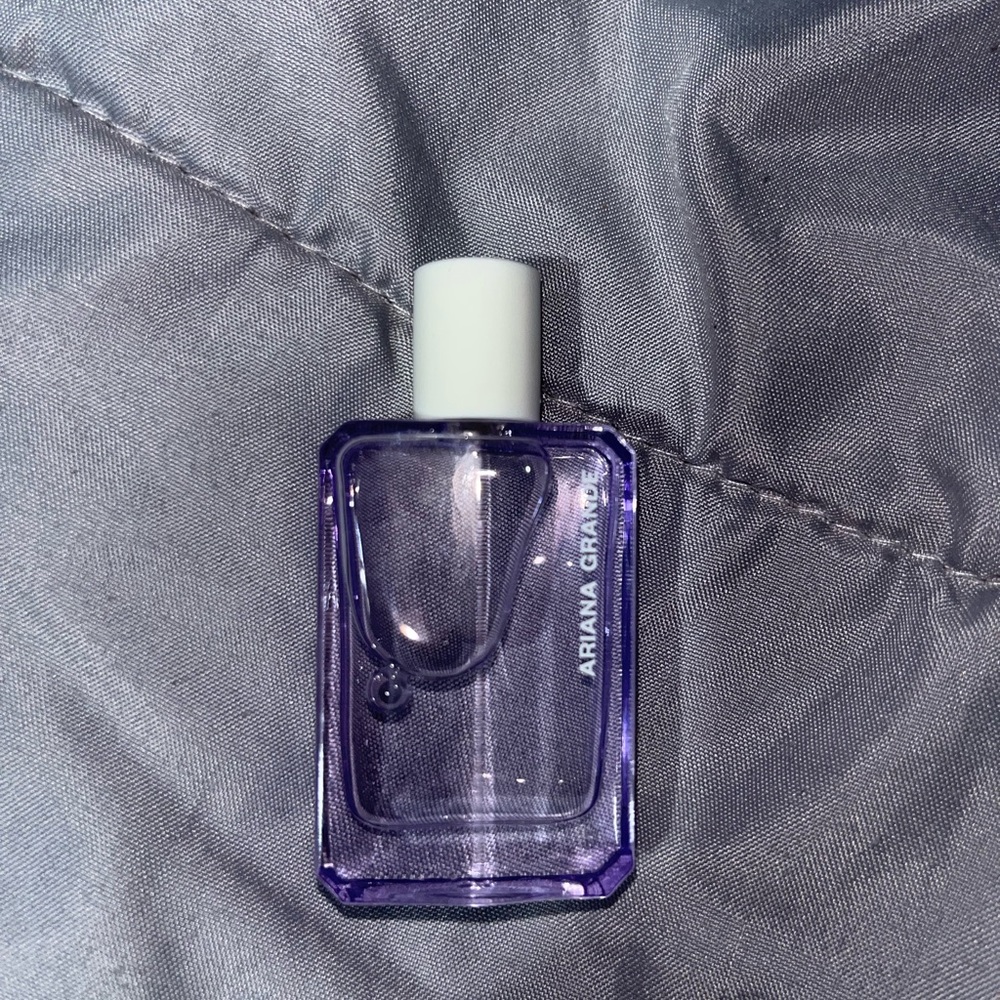 Ariana grande mini perfume